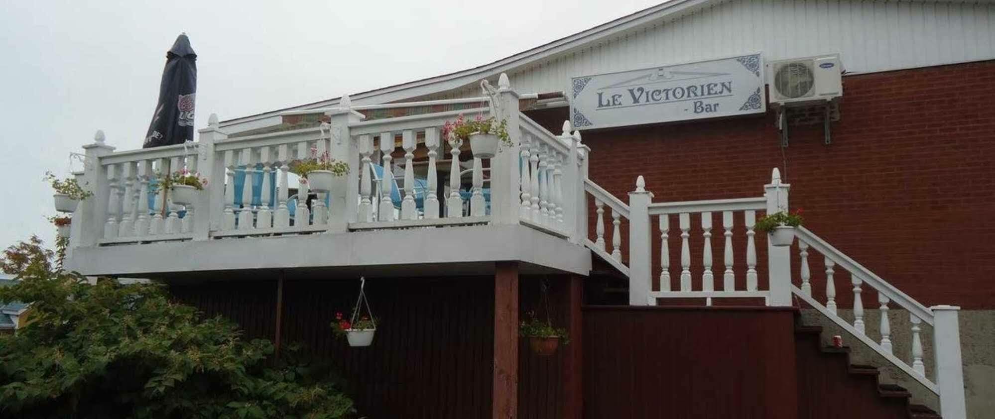 Motel Cote Riviere-du-Loup Exterior photo